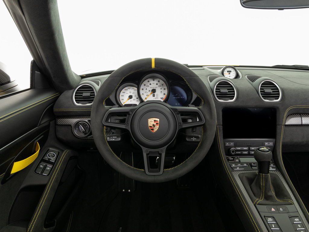 Porsche 718 Spyder RS