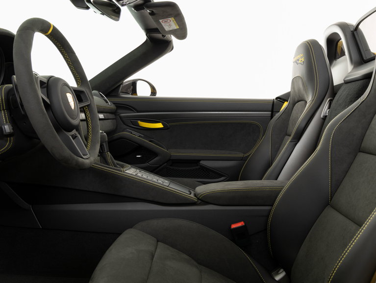 Porsche 718 Spyder RS