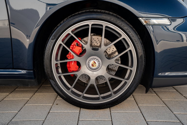 Porsche 997.2 Carrera GTS