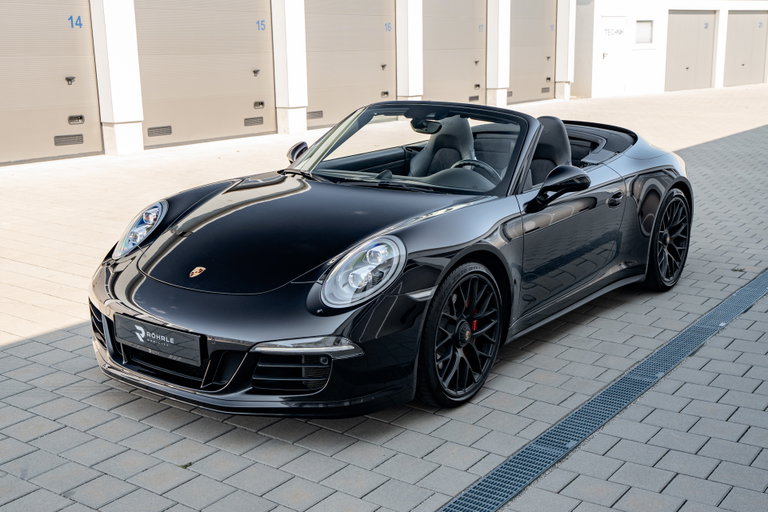 Porsche 991 Carrera 4 GTS