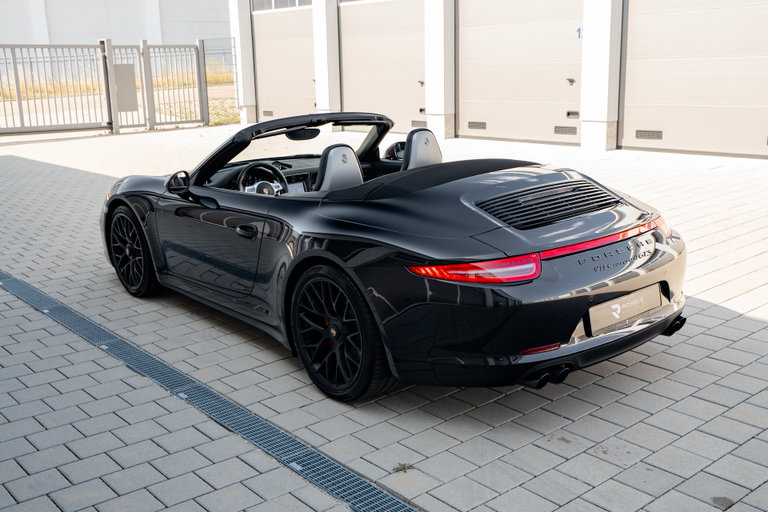 Porsche 991 Carrera 4 GTS