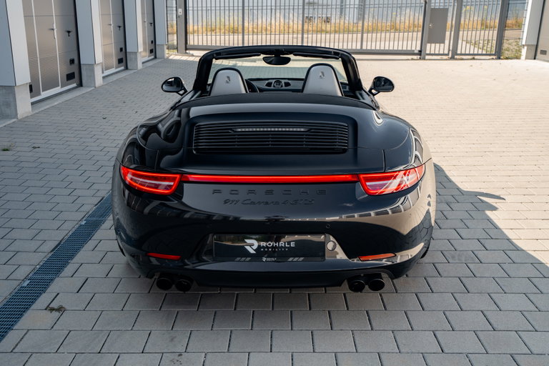 Porsche 991 Carrera 4 GTS