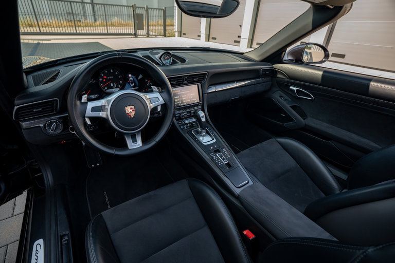 Porsche 991 Carrera 4 GTS