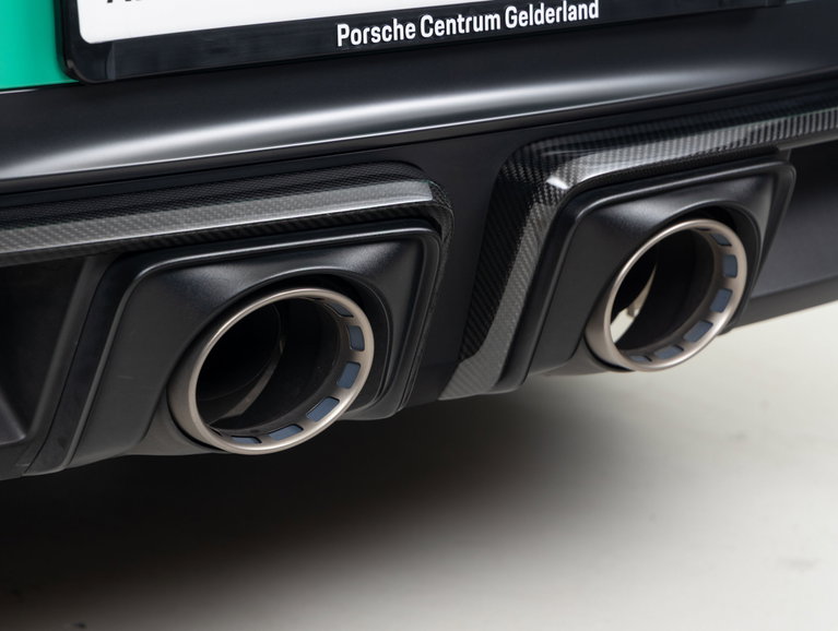 Porsche 992.2 Carrera 4 GTS