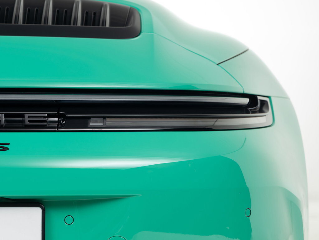 Porsche 992.2 Carrera 4 GTS
