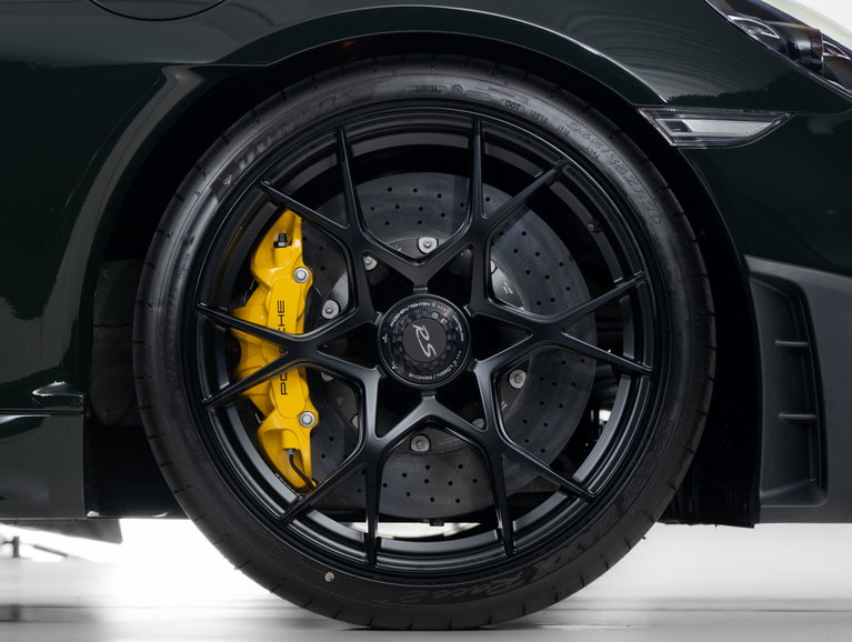 Porsche 718 Cayman GT4 RS