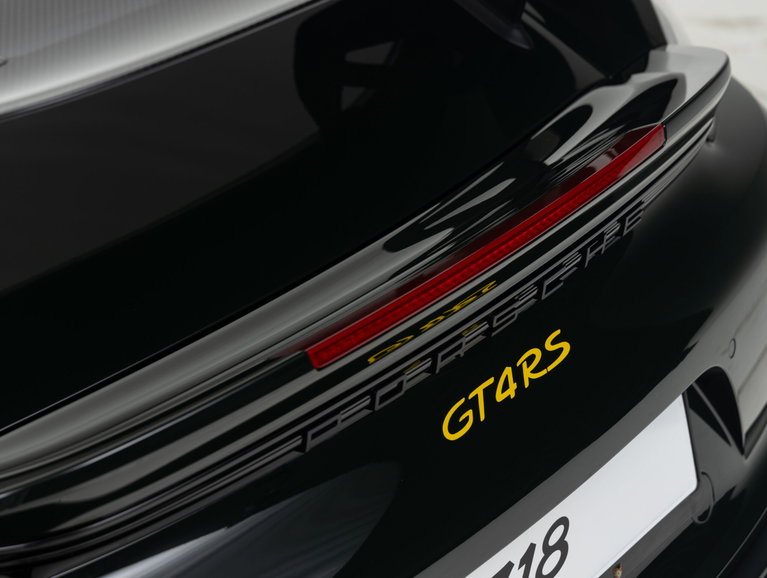 Porsche 718 Cayman GT4 RS