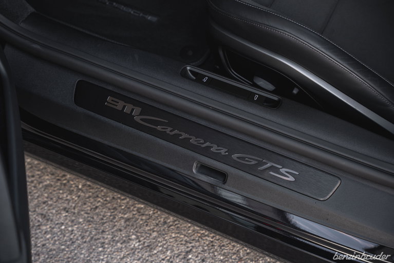 Porsche 992.2 Carrera GTS
