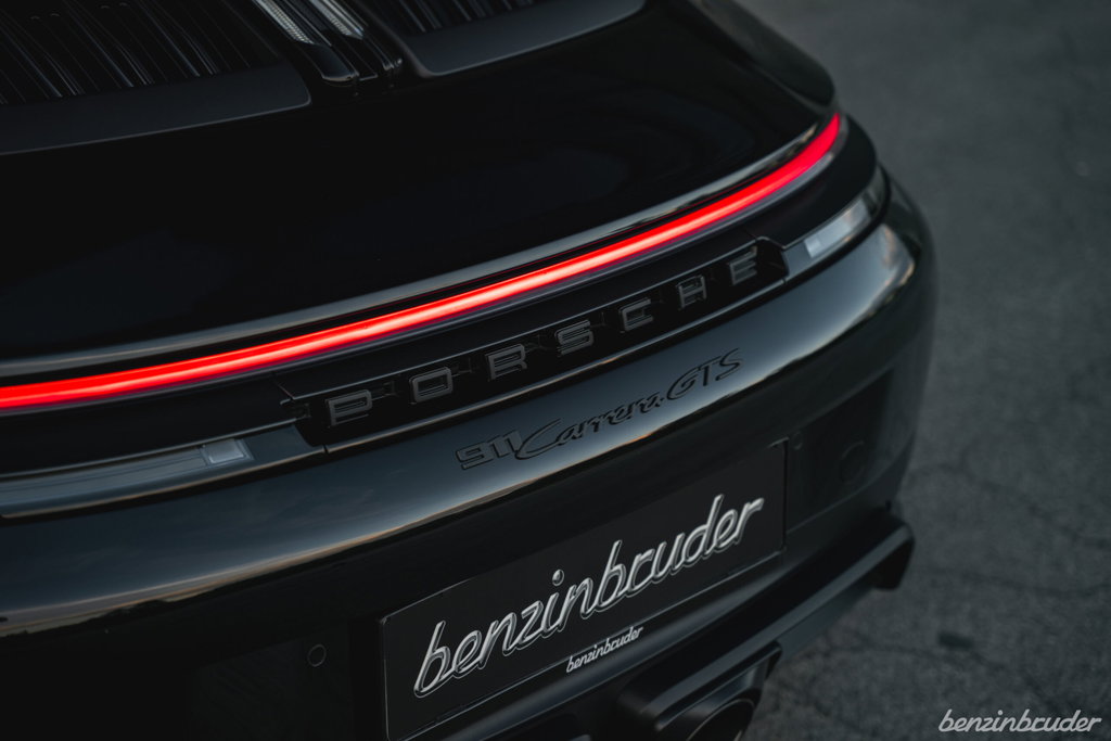 Porsche 992.2 Carrera GTS