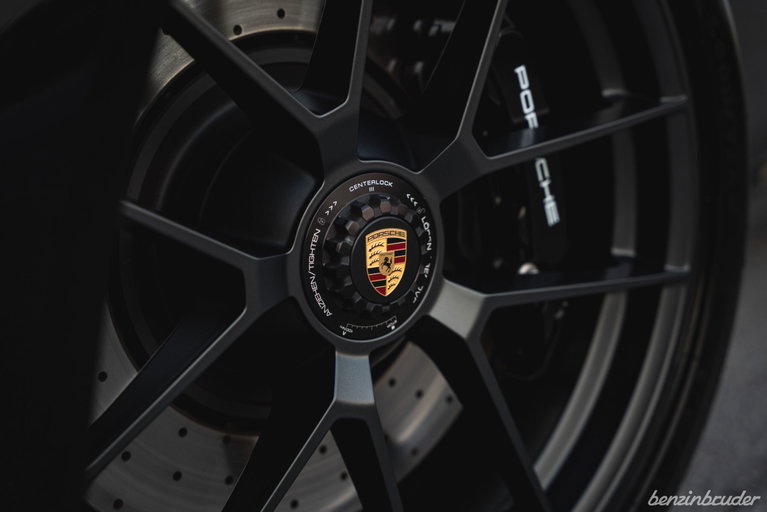 Porsche 992.2 Carrera GTS