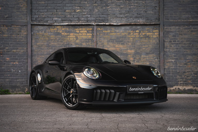 Porsche 992.2 Carrera GTS