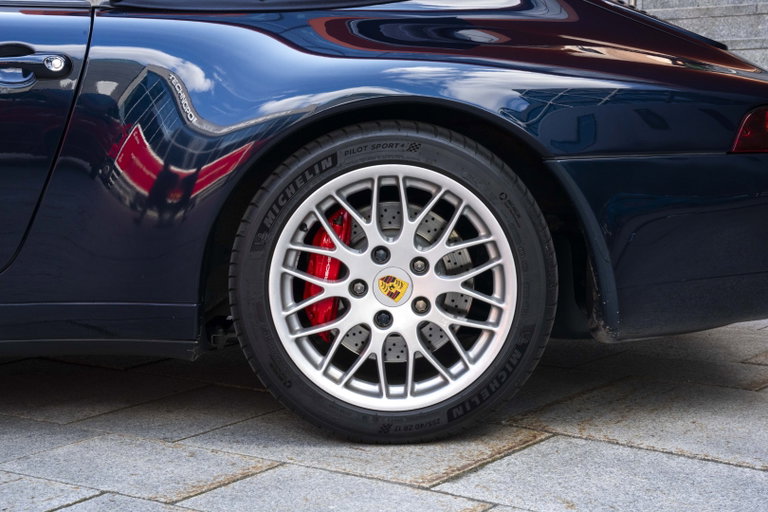 Porsche 993 Carrera 4
