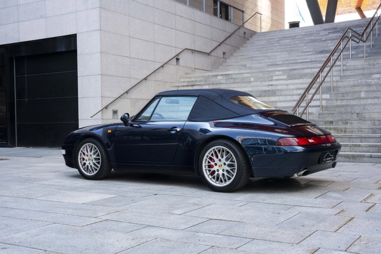 Porsche 993 Carrera 4