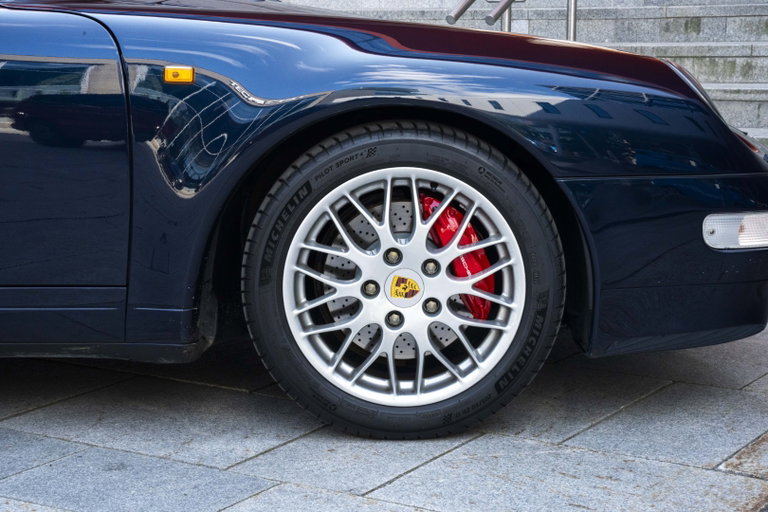 Porsche 993 Carrera 4