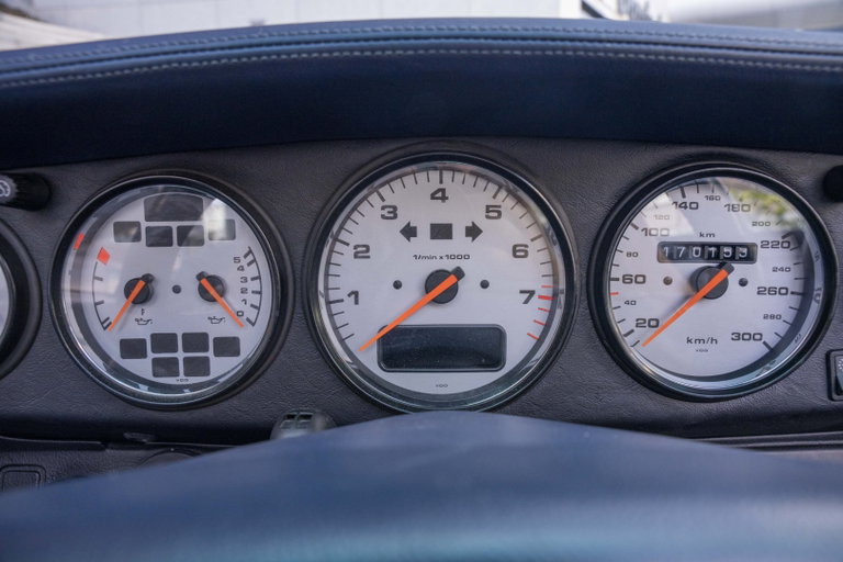 Porsche 993 Carrera 4