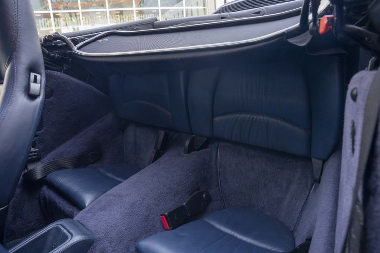 Porsche 993 Carrera 4