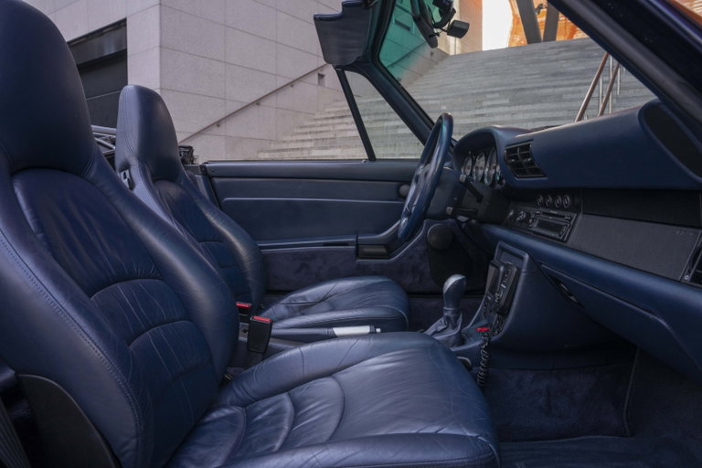 Porsche 993 Carrera 4
