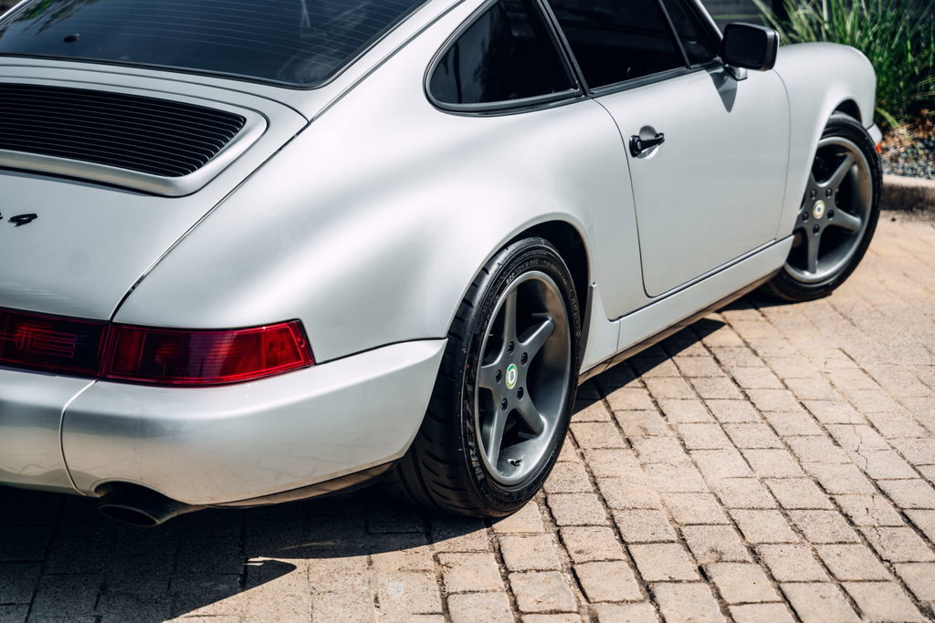 Porsche 964 Carrera 4