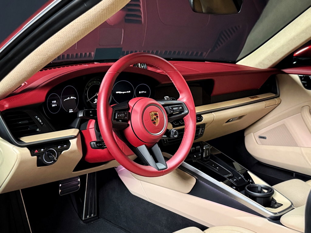 Porsche 992 Heritage Design Edition