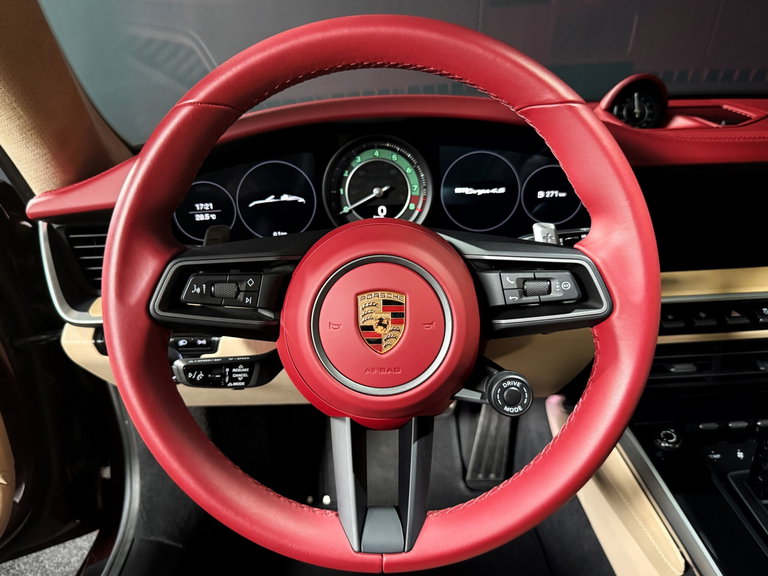 Porsche 992 Heritage Design Edition