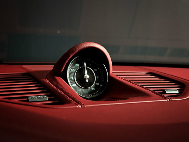 Porsche 992 Heritage Design Edition
