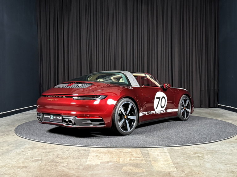 Porsche 992 Heritage Design Edition