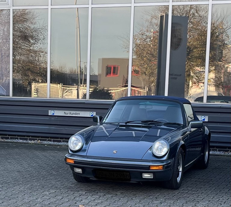 Porsche 911 Carrera 3.2