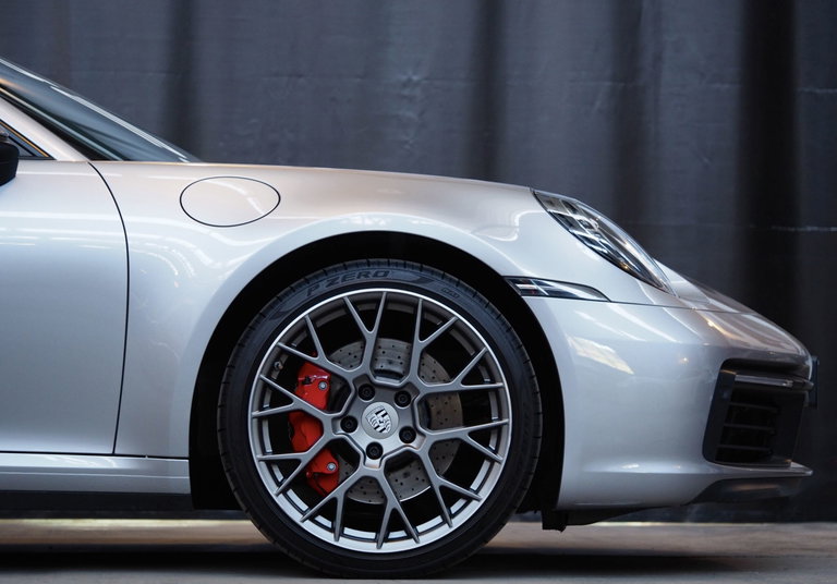 Porsche 992 Carrera 4S