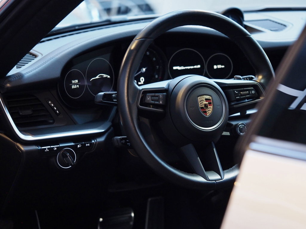 Porsche 992 Carrera 4S