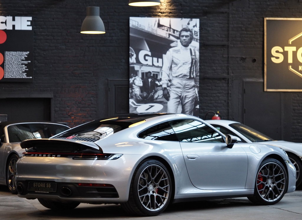 Porsche 992 Carrera 4S