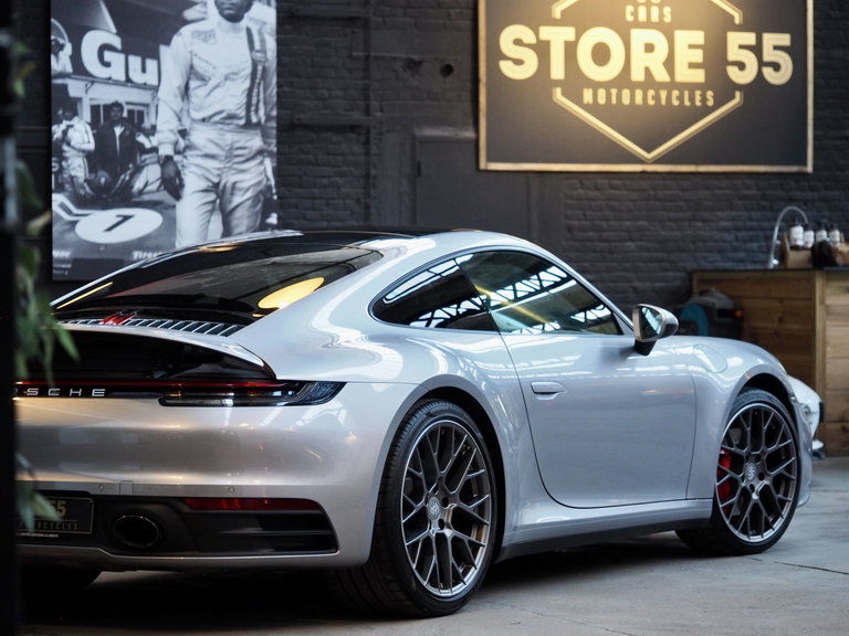 Porsche 992 Carrera 4S