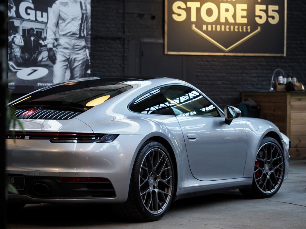 Porsche 992 Carrera 4S