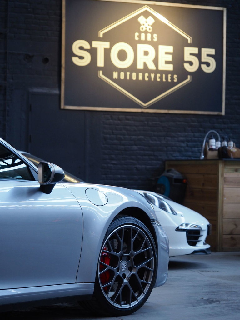 Porsche 992 Carrera 4S