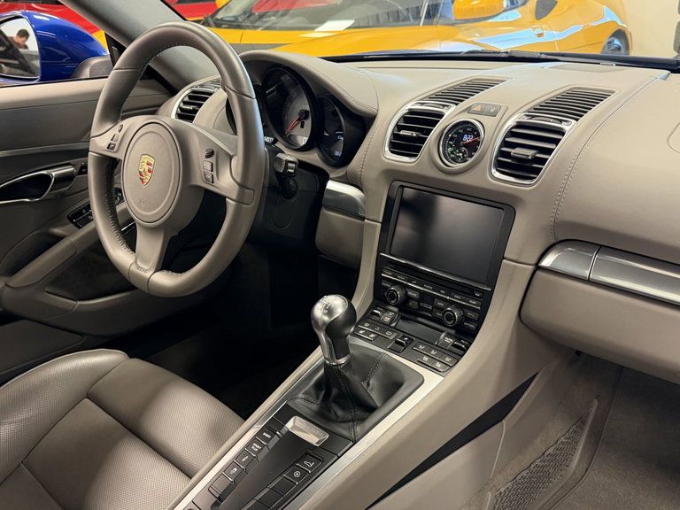 Porsche 981 Cayman S