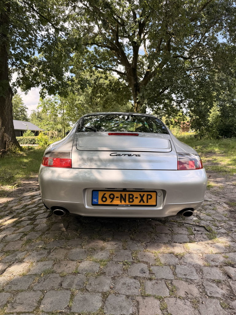 Porsche 996 Carrera