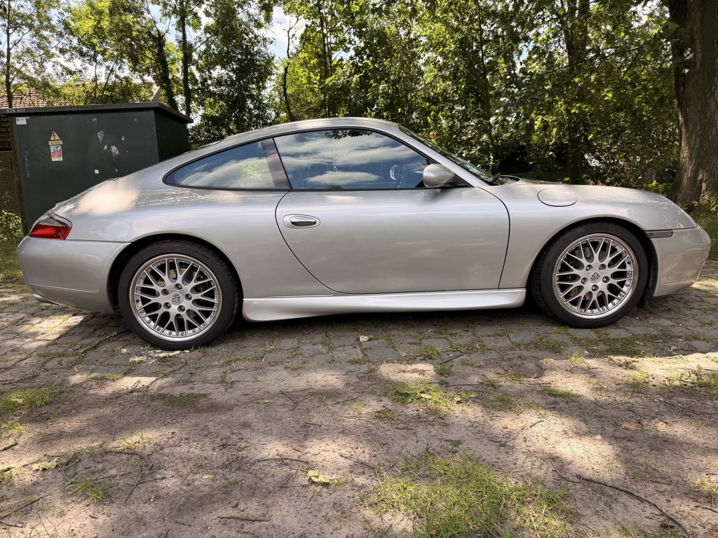 Porsche 996 Carrera