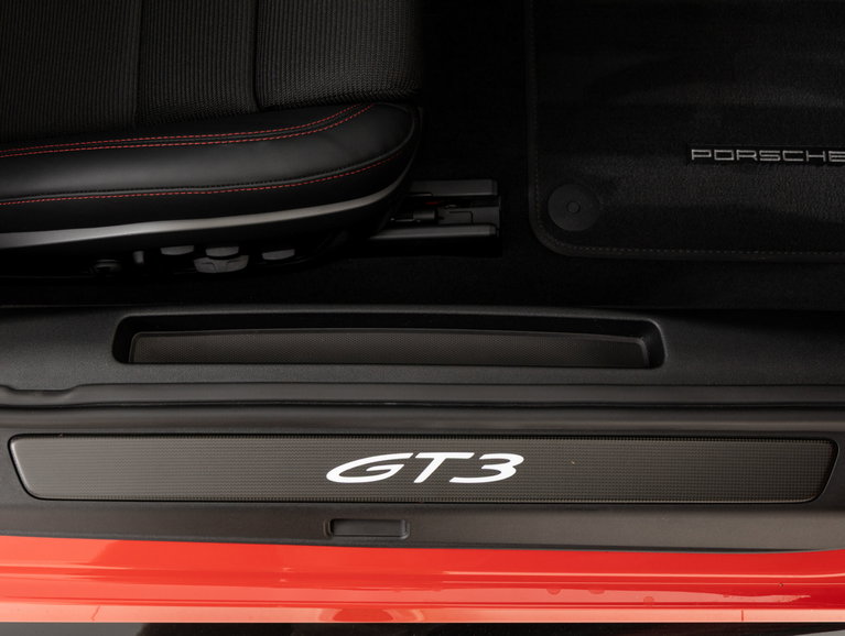 Porsche 992 GT3 Touring