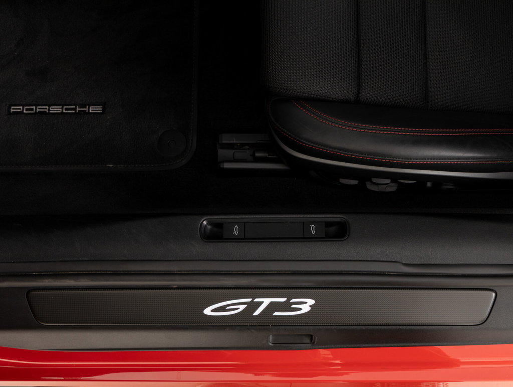 Porsche 992 GT3 Touring