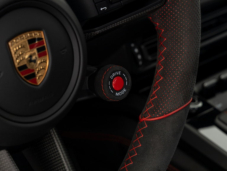 Porsche 992 GT3 Touring
