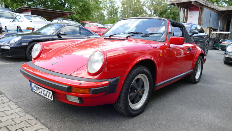Porsche 911 Carrera 3.2