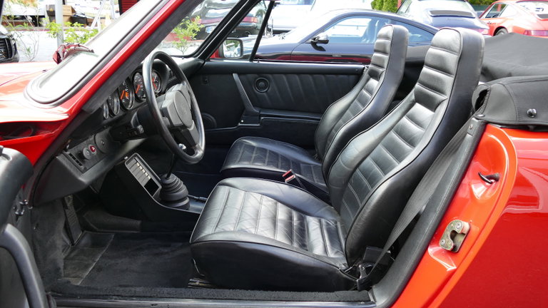 Porsche 911 Carrera 3.2