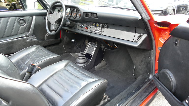 Porsche 911 Carrera 3.2