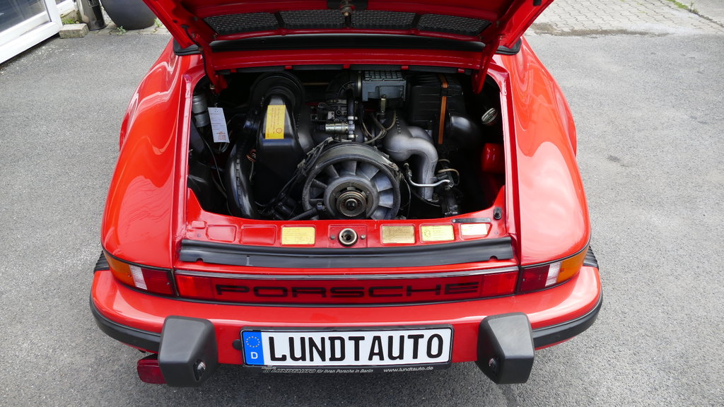 Porsche 911 Carrera 3.2