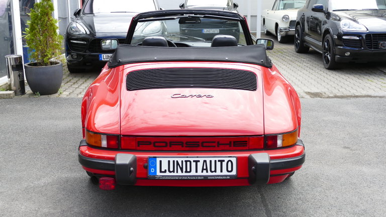 Porsche 911 Carrera 3.2
