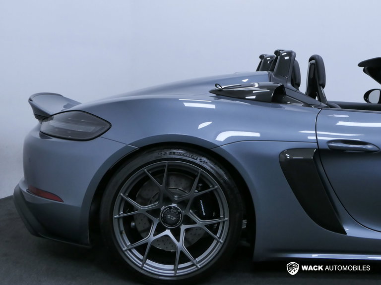 Porsche 718 Spyder RS
