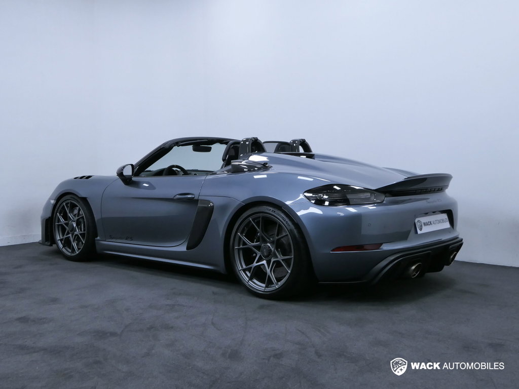 Porsche 718 Spyder RS
