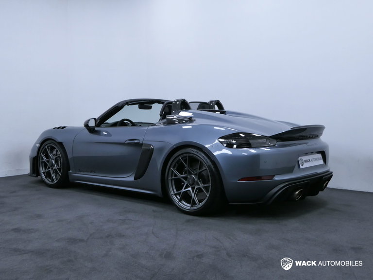 Porsche 718 Spyder RS