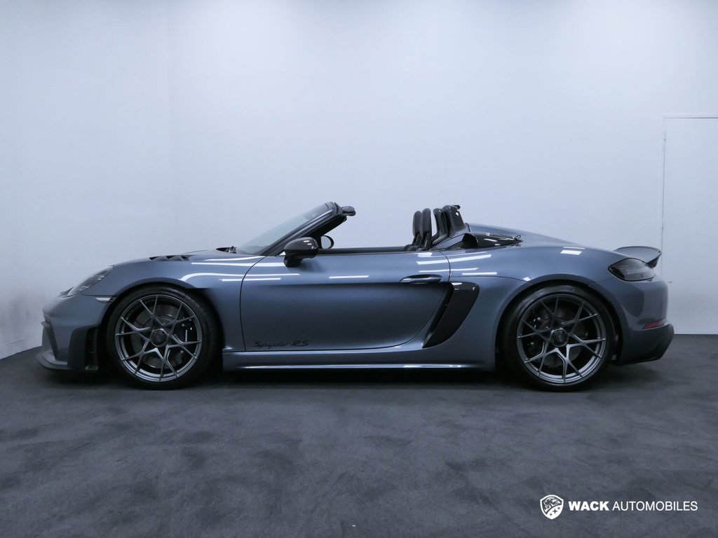 Porsche 718 Spyder RS