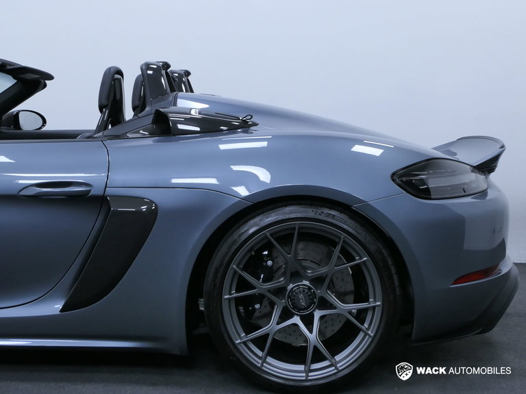 Porsche 718 Spyder RS
