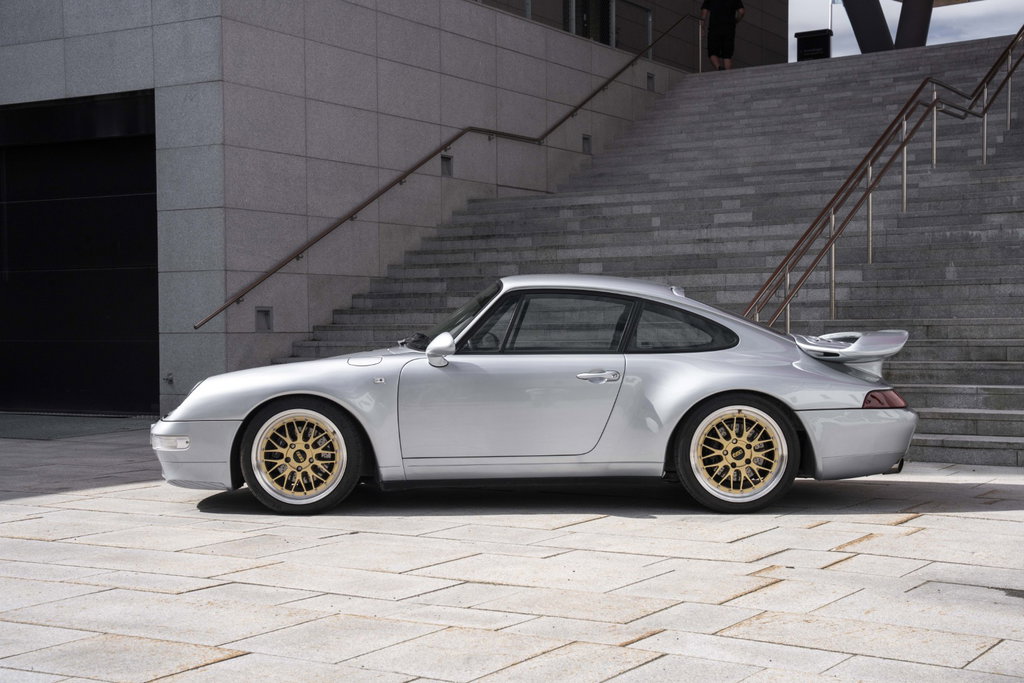 Porsche 993 Carrera 4